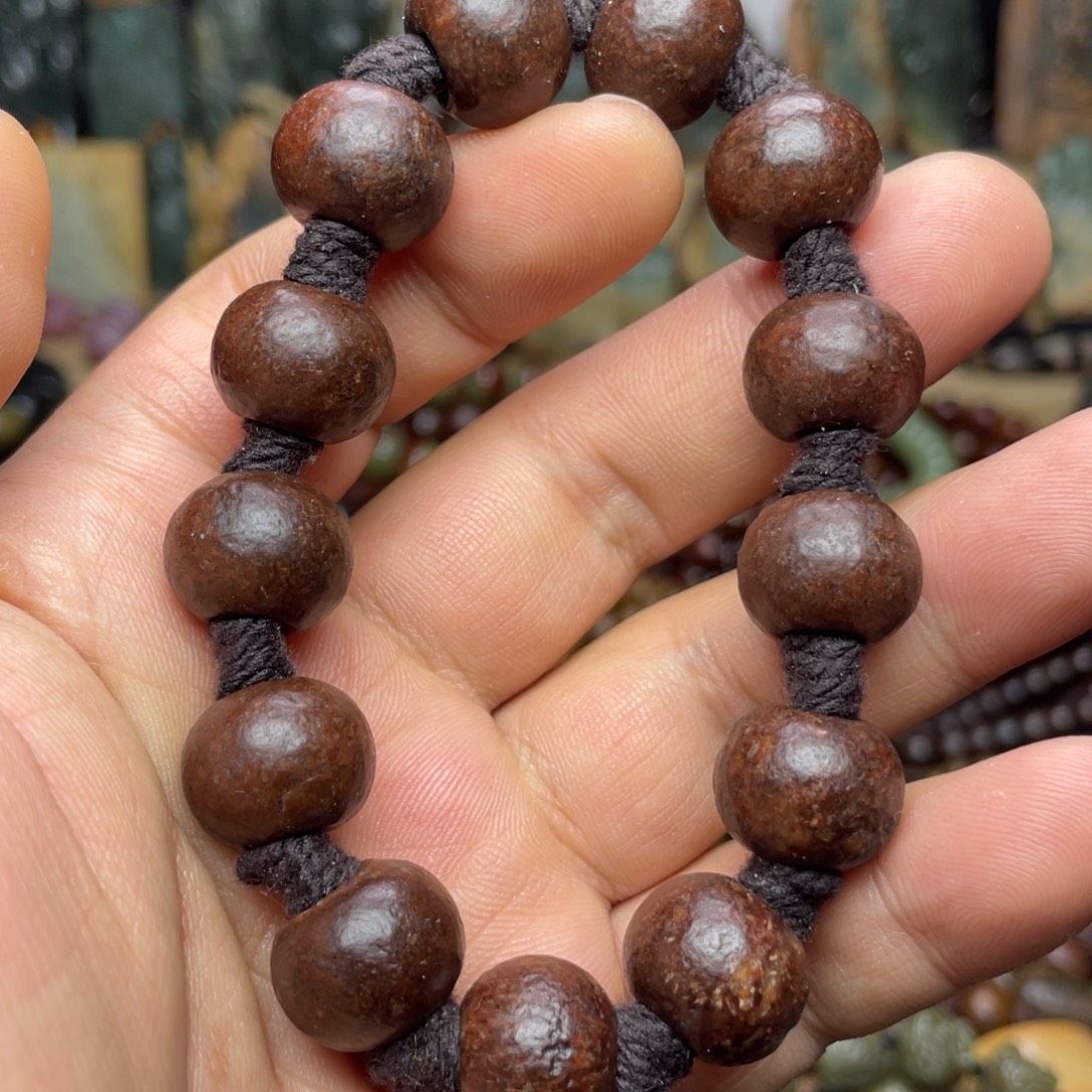 岫岩河磨玉（透闪石质玉）未镶嵌颈饰15×12