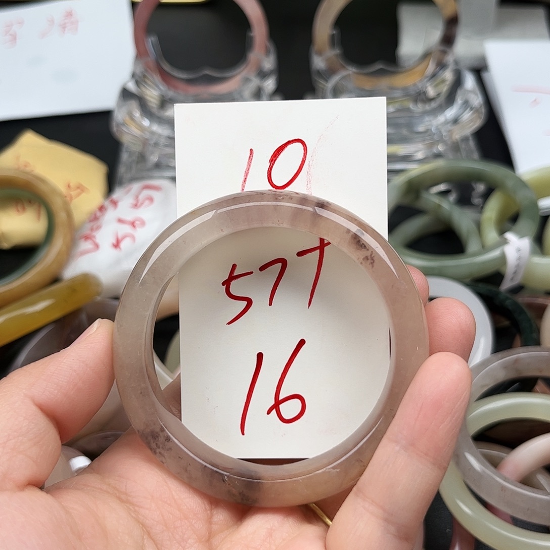 石英质玉未镶嵌手镯10