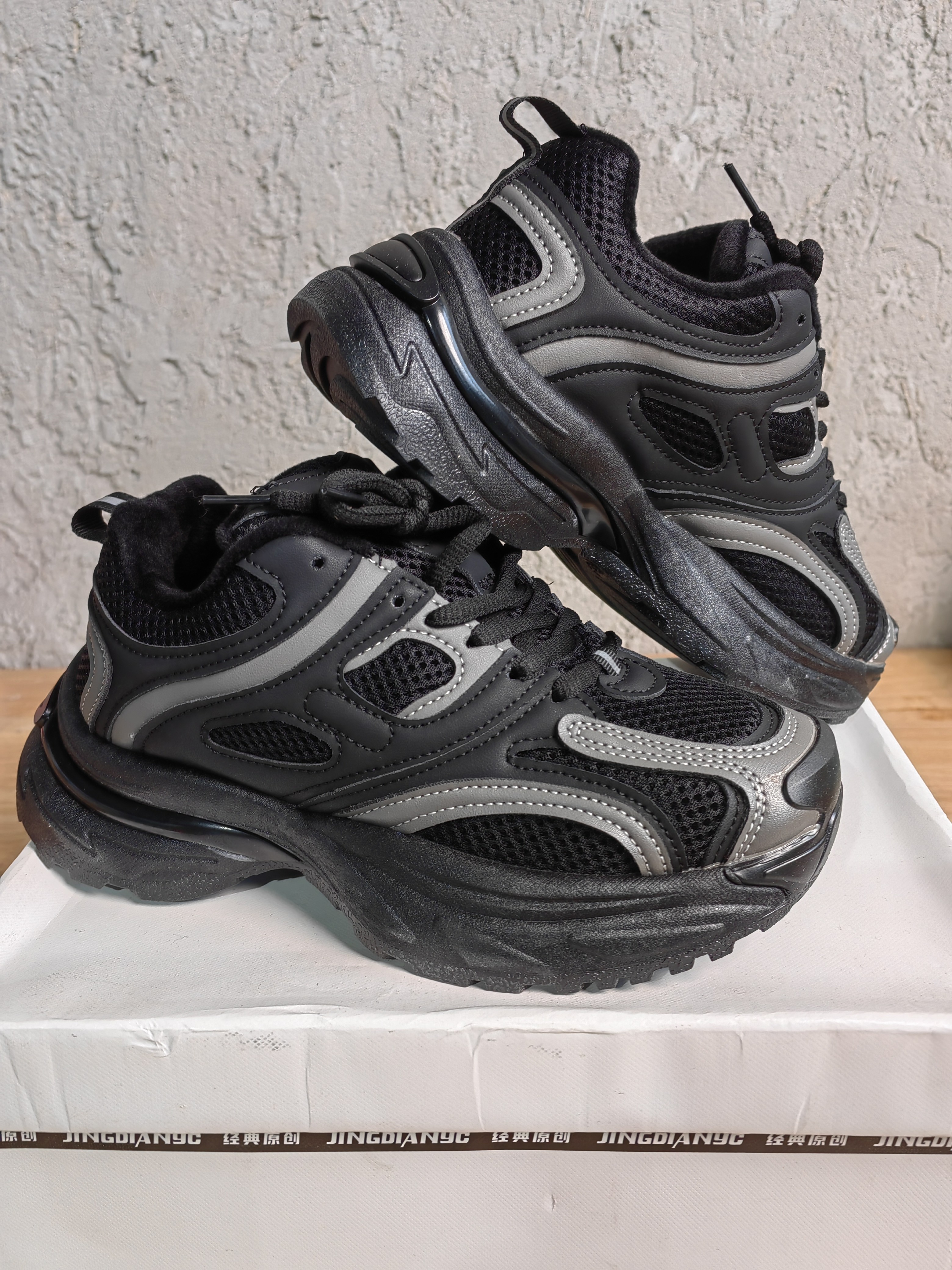 日式平底老爹鞋透气时尚休闲鞋跑鞋黑色鞋子跑步女款舒适女鞋