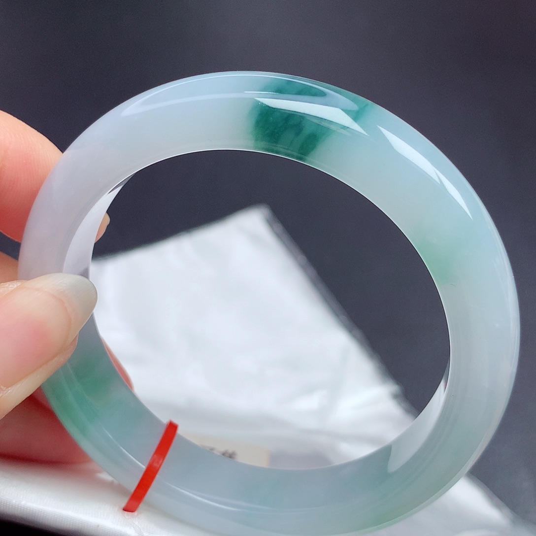 翡翠手镯未镶嵌56.5圈口