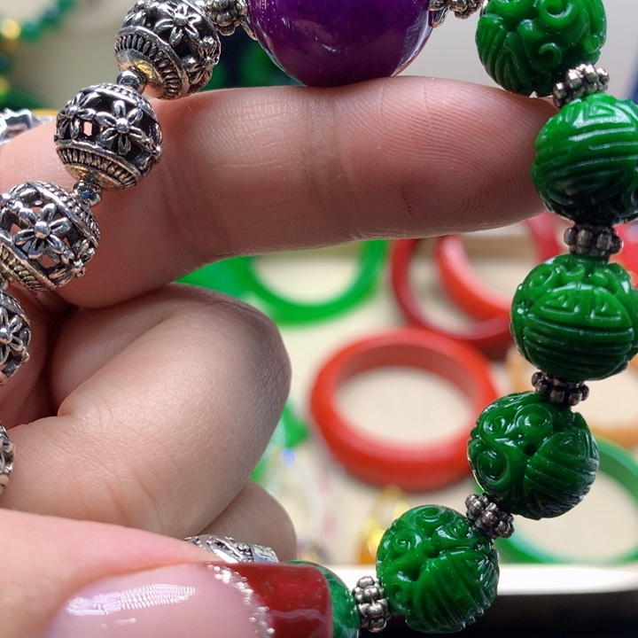 翡翠颈饰未镶嵌吊坠