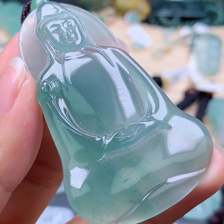 【闪购商品】翡翠颈饰未镶嵌人**奈翡翠吊坠