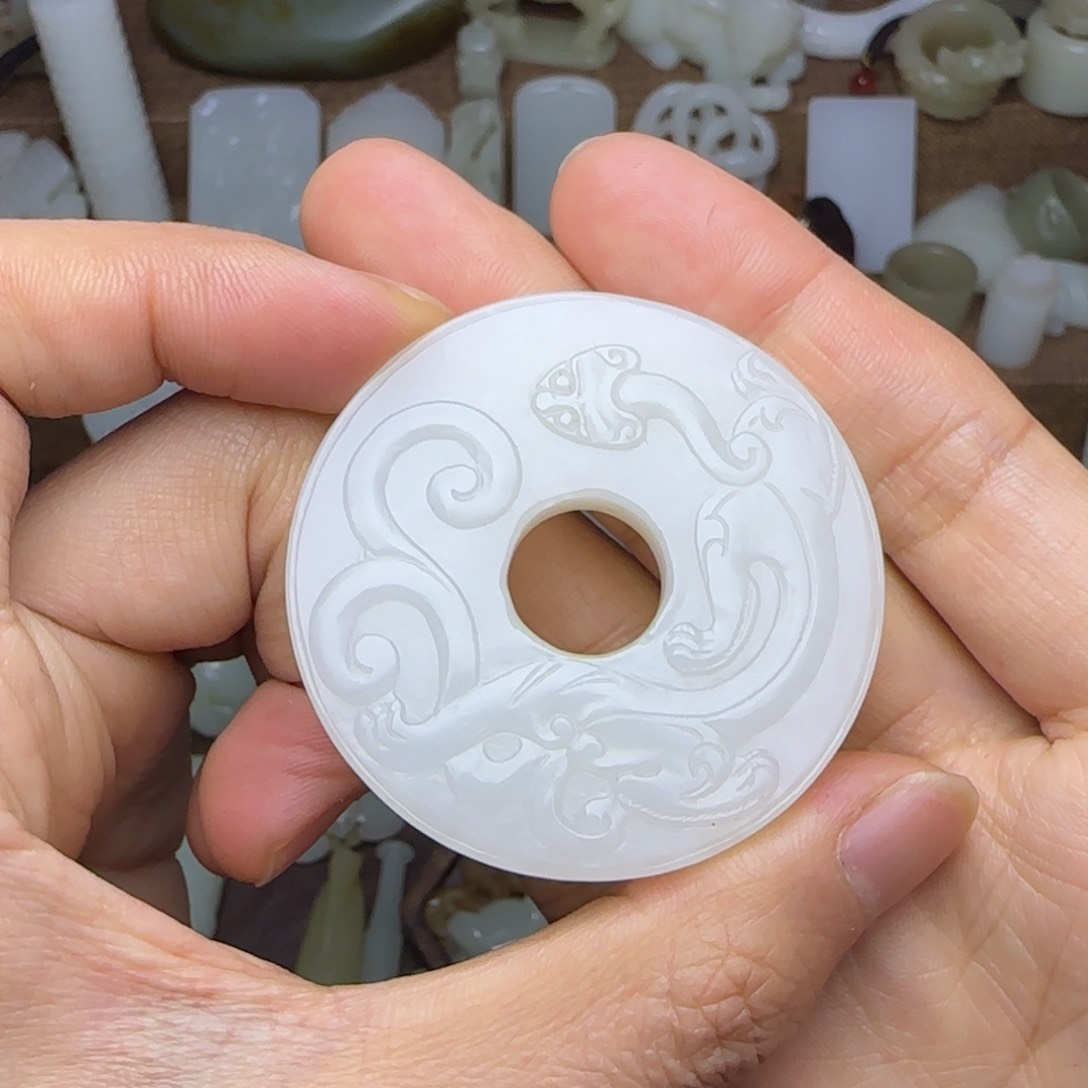 和田玉挂件未镶嵌