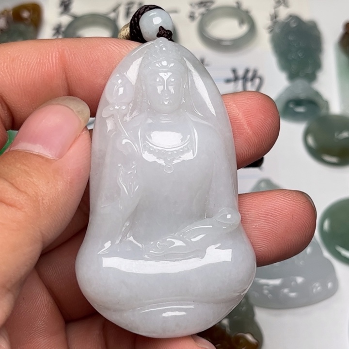 ****王翡翠未镶嵌颈饰素衣观音