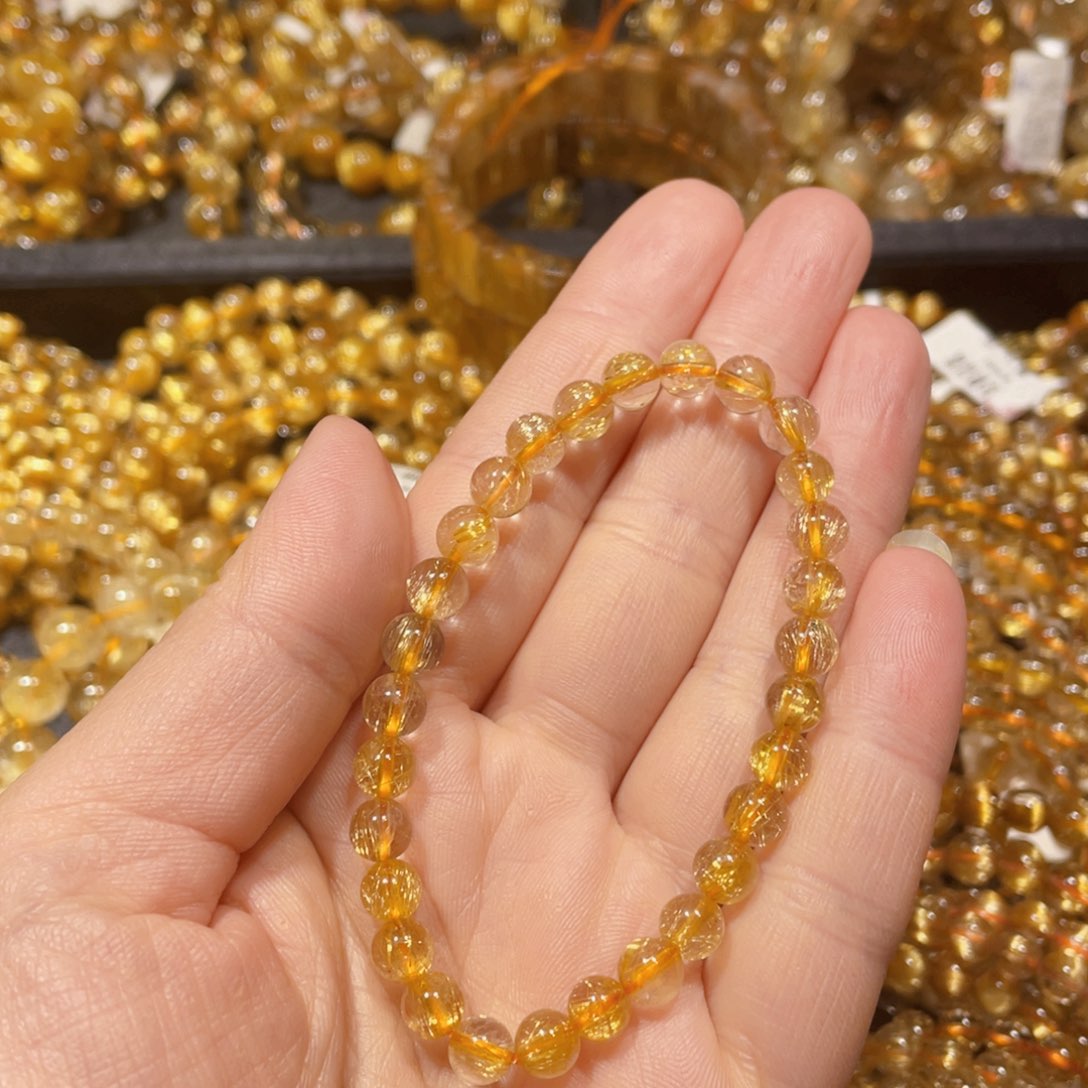 水晶手链未镶嵌是****？天然水晶手链