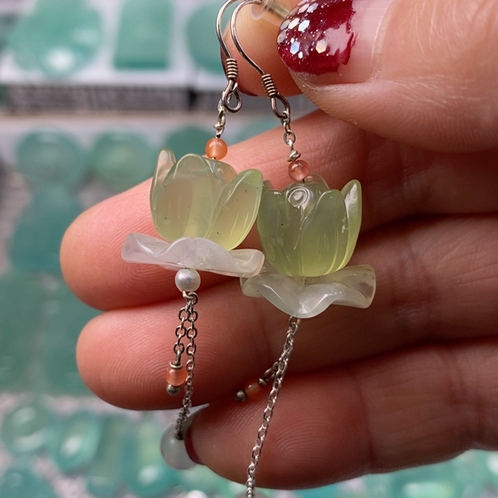 蛇纹石玉掉坠未镶嵌