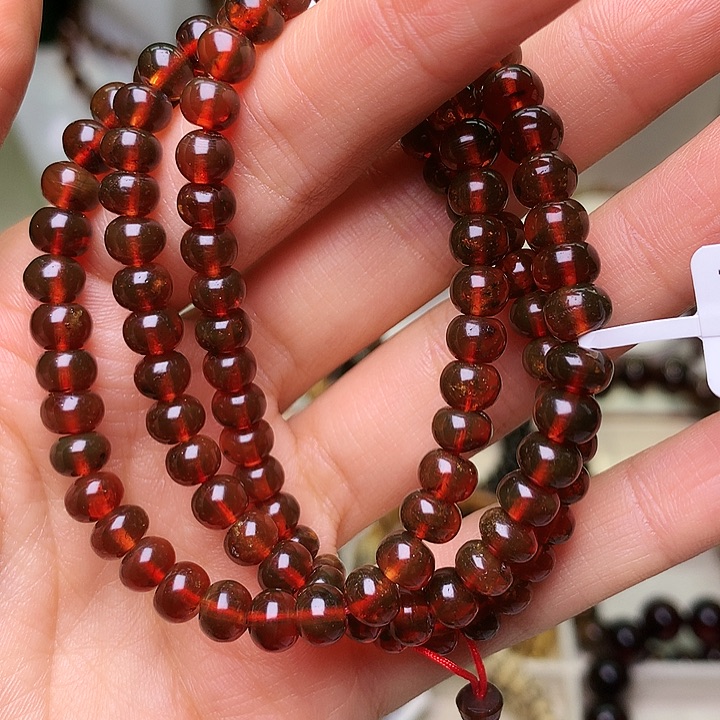 白***颜琥珀未镶嵌裸石抚顺琥珀