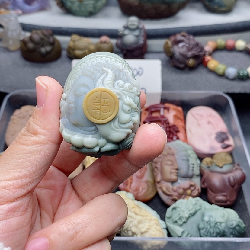 【闪购商品】定制石英质玉吊坠未镶嵌