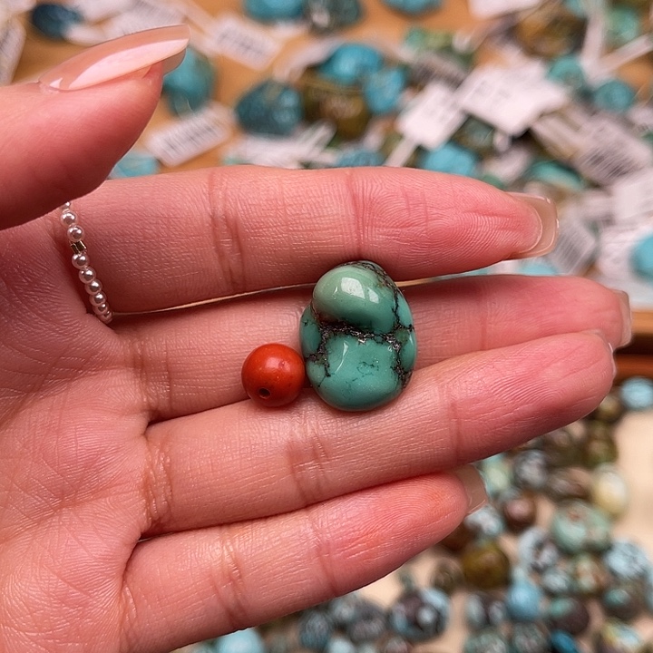 南红玛瑙未镶嵌颈饰