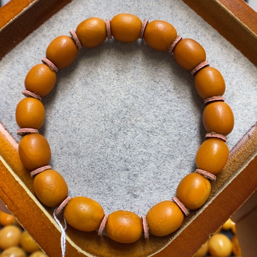 未镶嵌蜜蜡手链蜜蜡