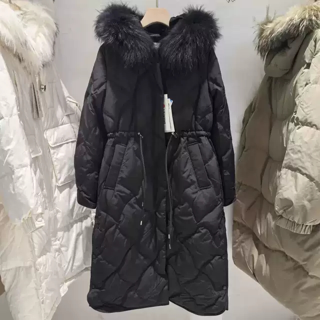 露韵诗羽绒服258539黑色连帽收腰女士时尚保暖大毛领过膝百搭