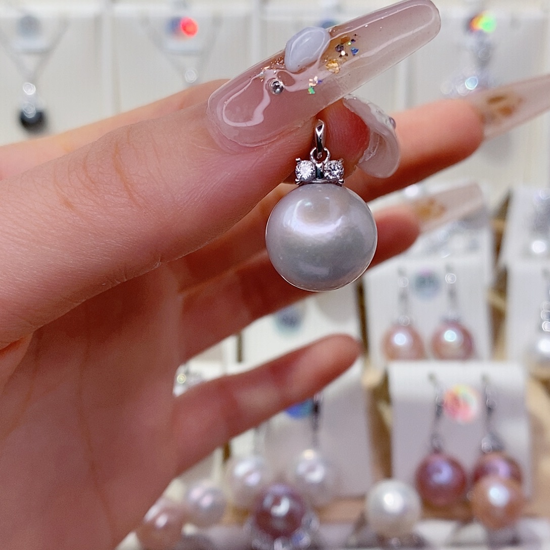 淡水珍珠银S925镶嵌吊坠(赠链)