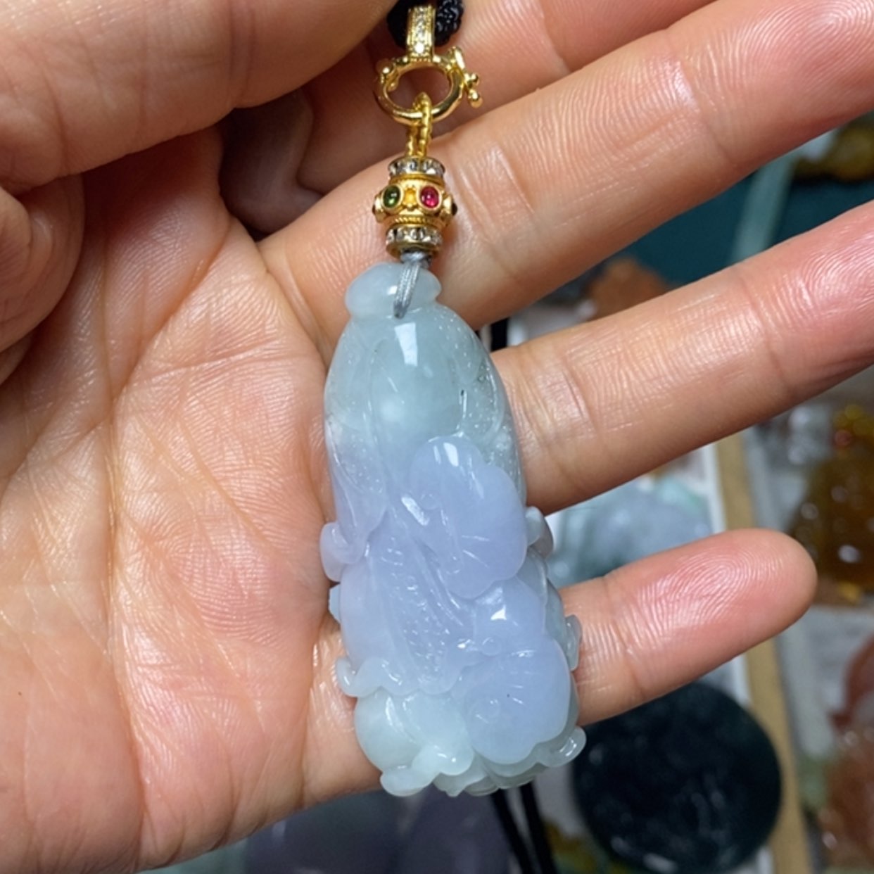 【闪购商品】翡翠吊坠(赠链)未镶嵌