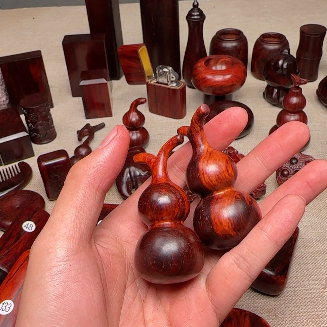 檀香紫檀（小叶紫檀）皓*Ψ