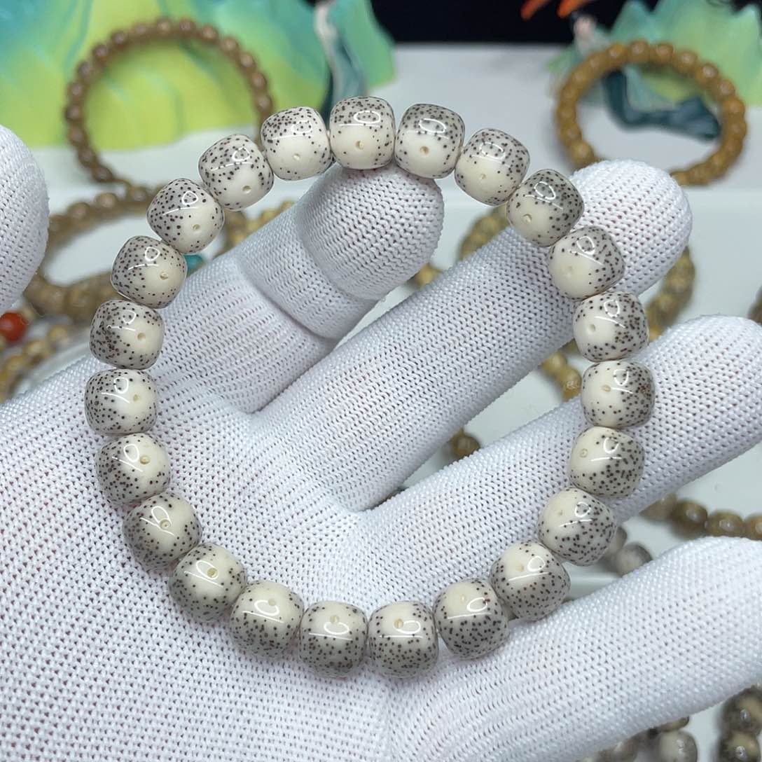 星月菩提手串10/9通体骨瓷白