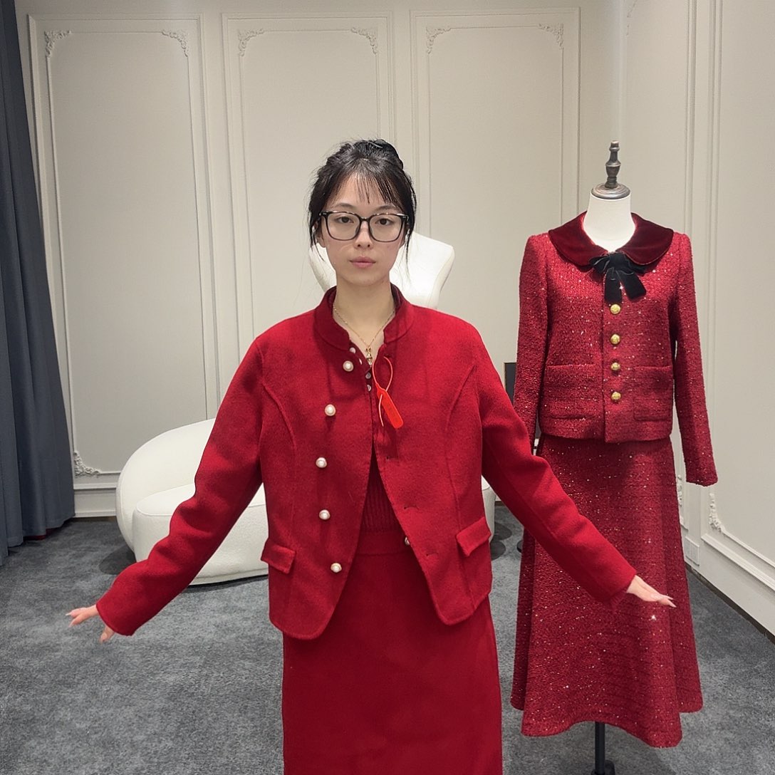 L特价不退不换大衣两件套