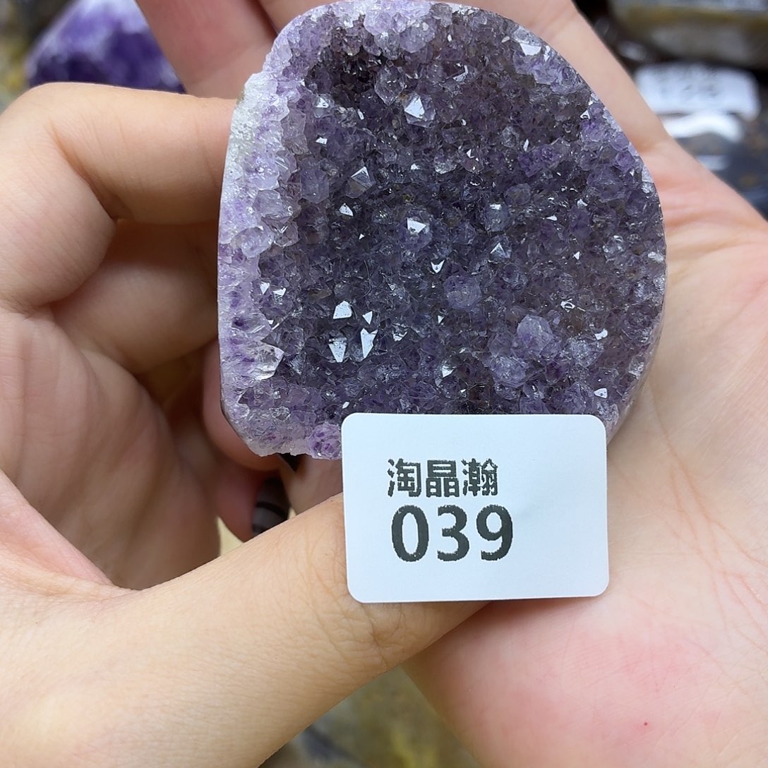 未镶嵌大型摆件（非配饰）水晶