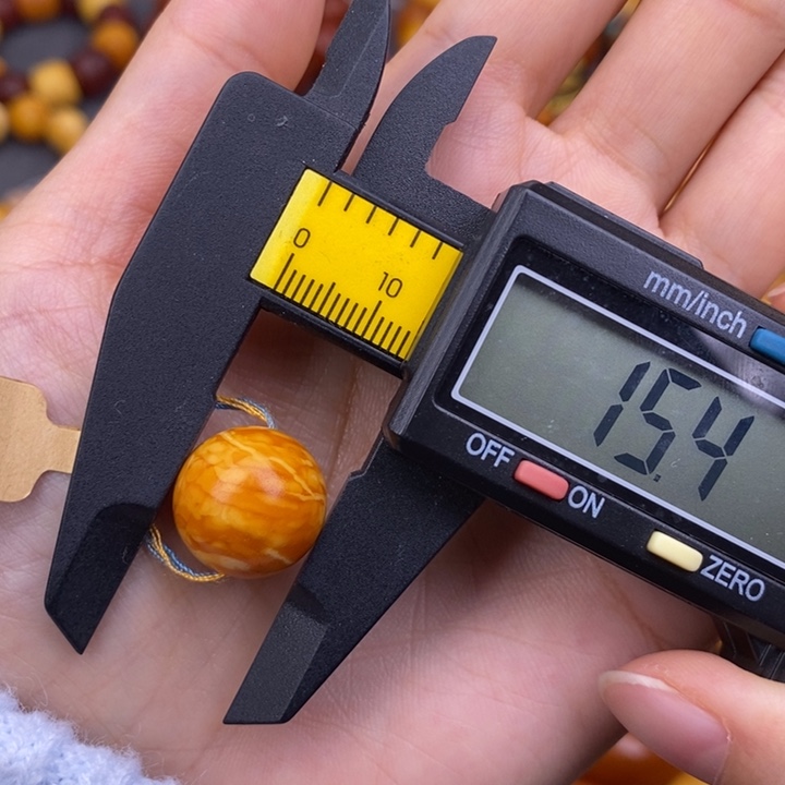 D***i琥珀未镶嵌裸石蜜蜡M