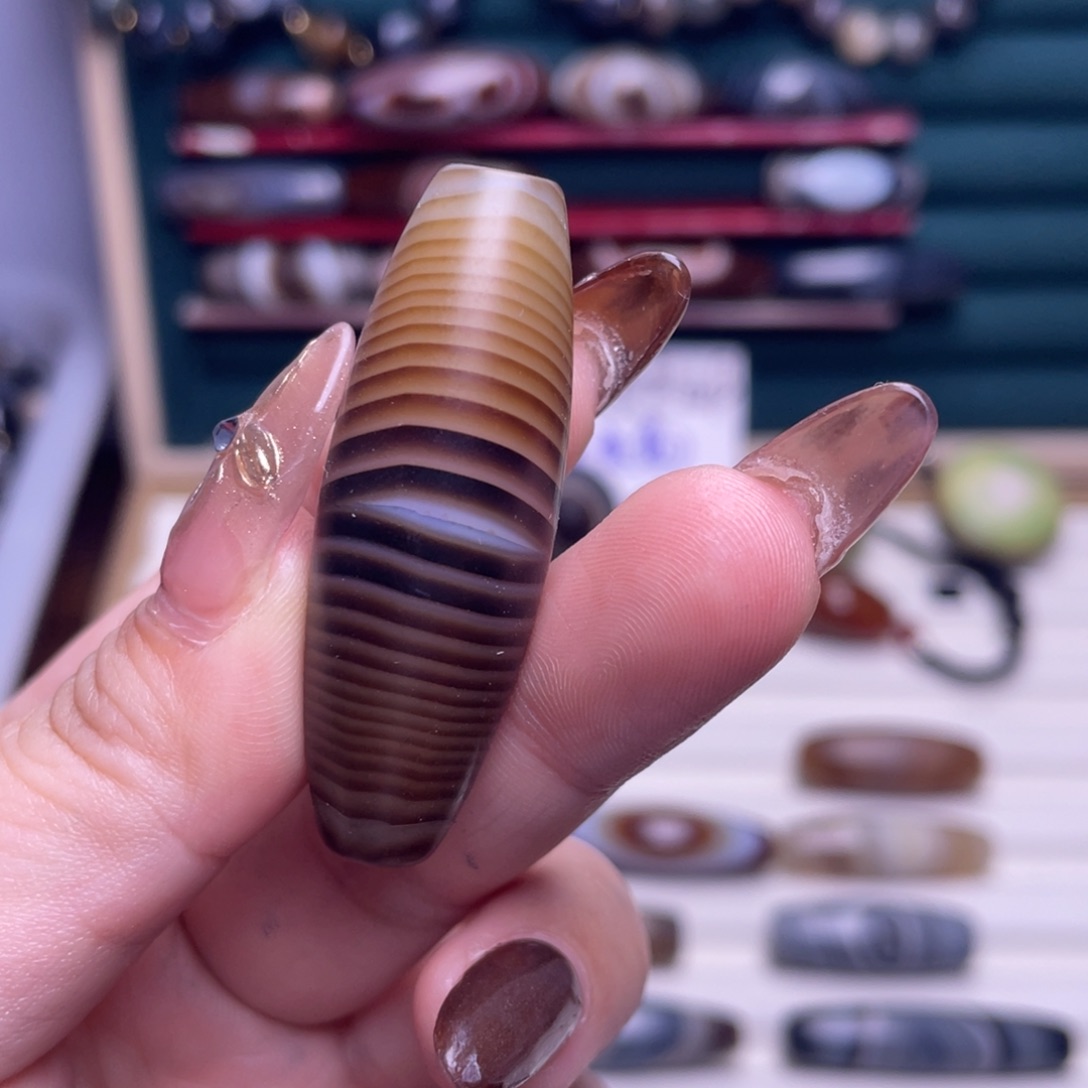 荆***号玛瑙/玉髓合金颈饰