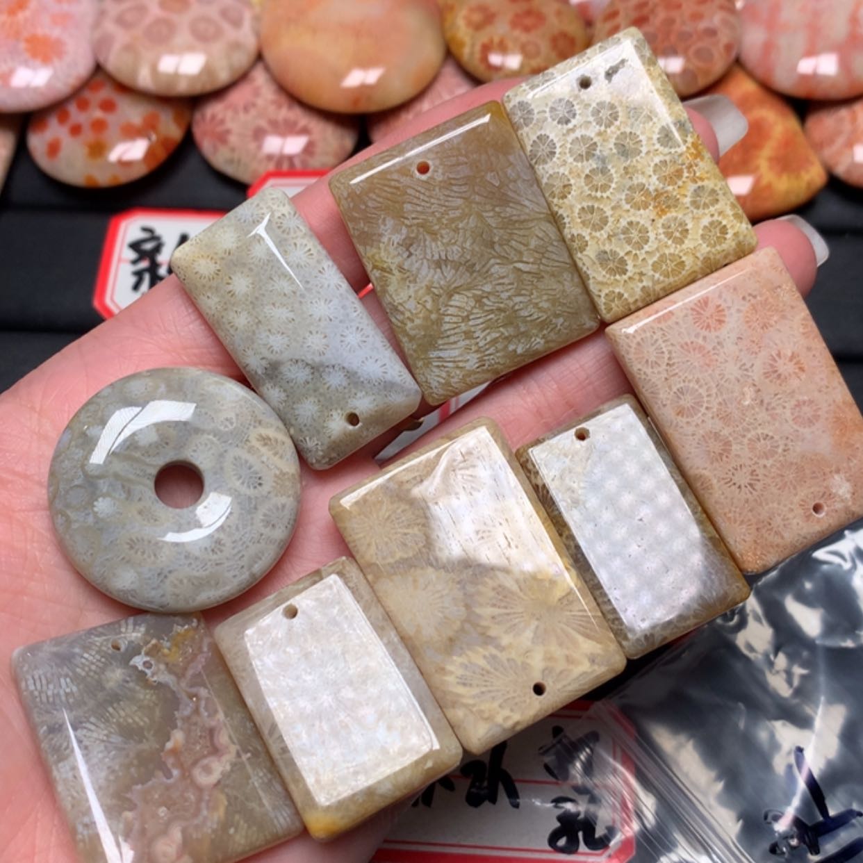 【闪购商品】硅化玉颈饰未镶嵌帅***帅