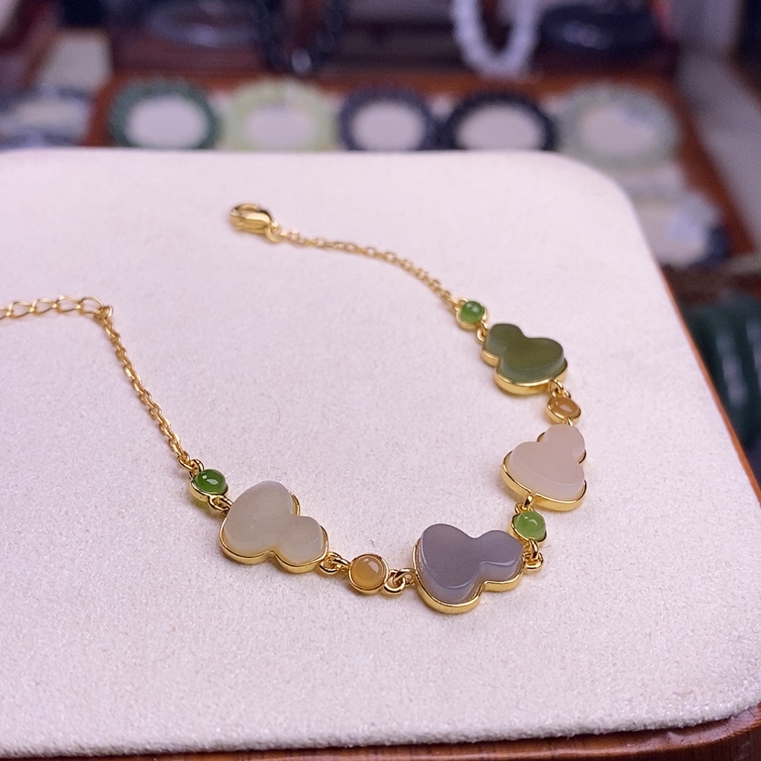 颈饰未镶嵌和田玉葫芦银手链