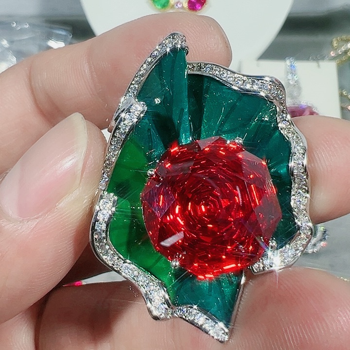 红宝石颈饰未镶嵌