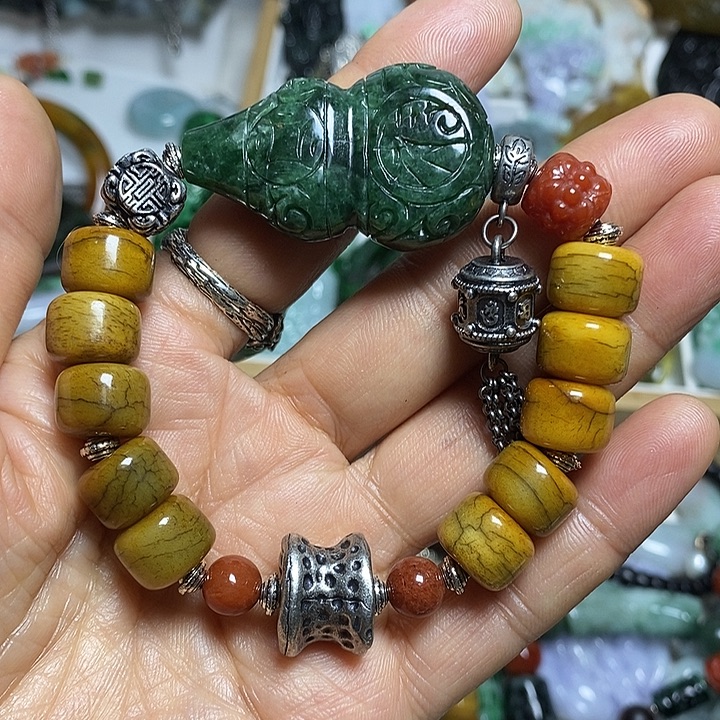 柿***祥翡翠未镶嵌吊坠(赠链)