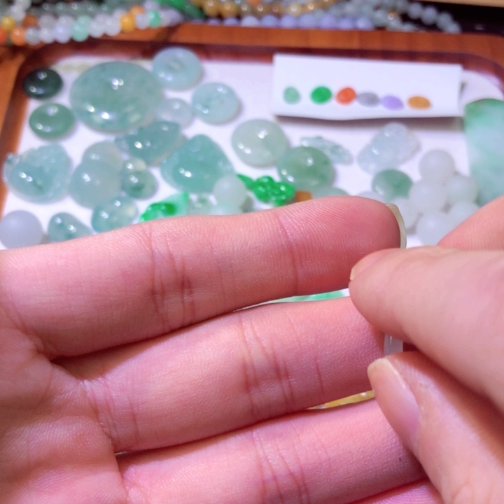 翡翠未镶嵌颈饰天然翡翠