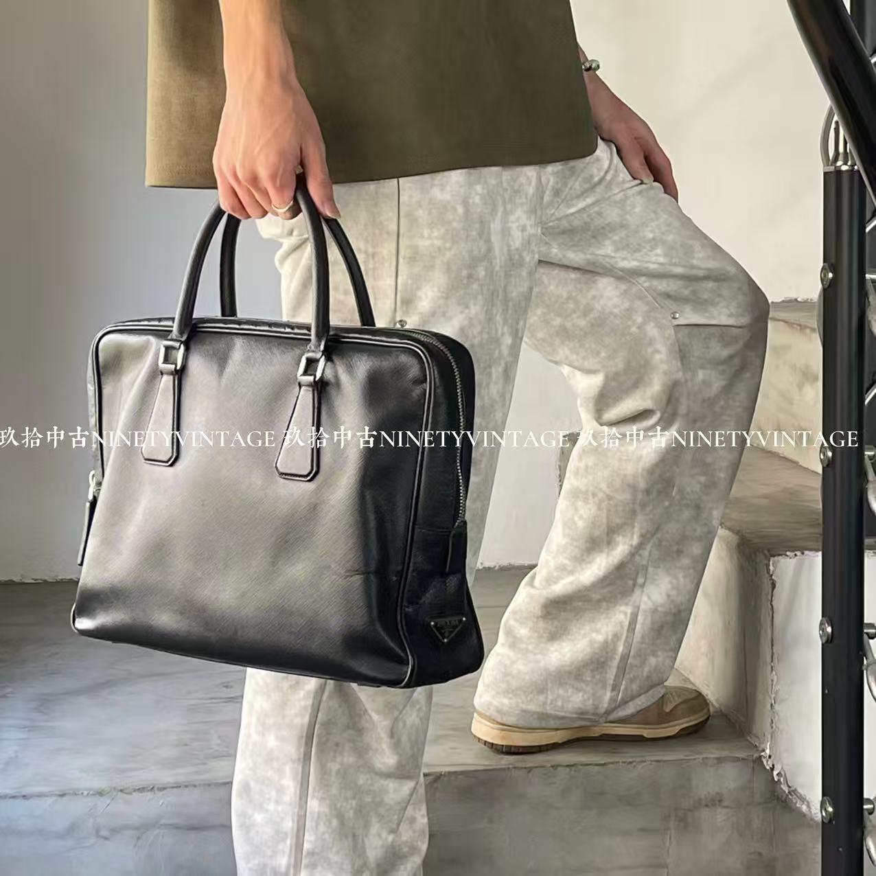 95新 Prada/普拉达 普拉达经典三角标手提托特包公文包 斜挎包