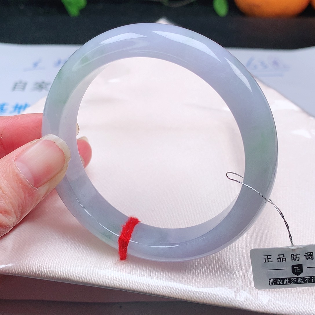 翡翠手镯未镶嵌57圈