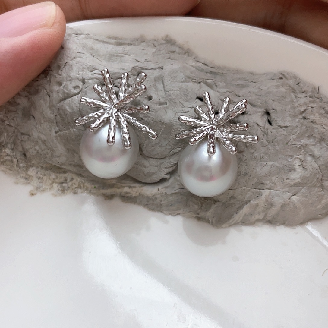 银S925镶嵌耳饰海水珍珠