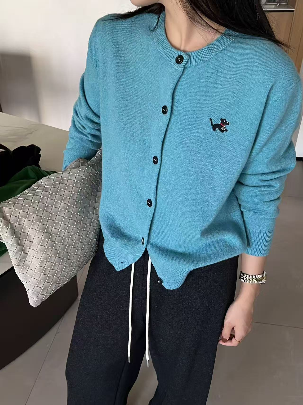 ZH 3-2116新款刺绣百搭羊毛毛衣开衫