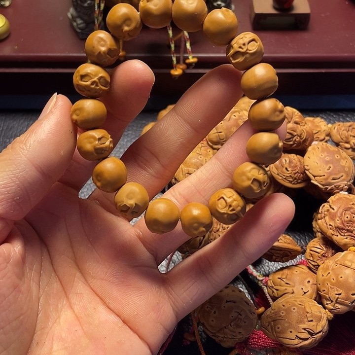 猴头核桃雕刻瑕疵骷髅头