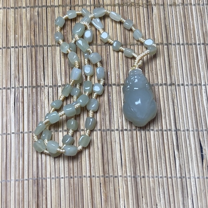 张***国和田玉未镶嵌挂件