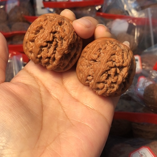 文玩核桃吊坠40粗筋