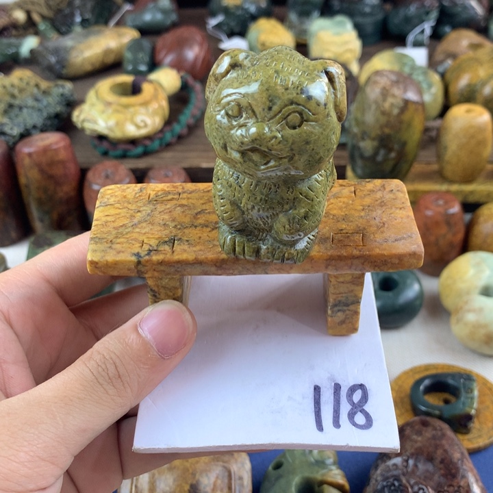 岫岩河磨玉（透闪石质玉）未镶嵌珠宝奇石W***W