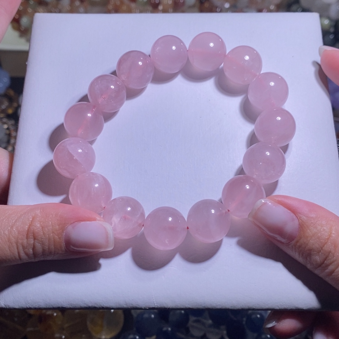 水晶手串未镶嵌粉水晶