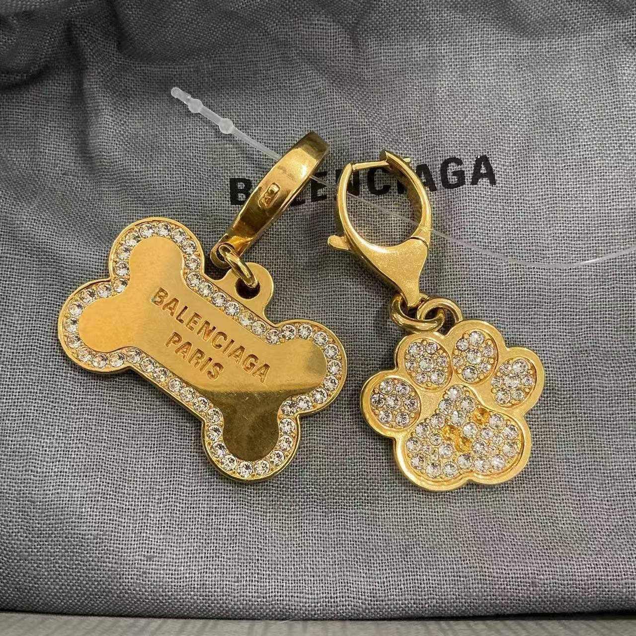 未使用 Balenciaga/巴黎世家 （pm）宠物系列耳环 全新原盒/7667