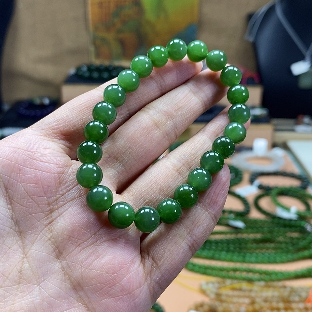 和田玉（碧玉）未镶嵌颈饰