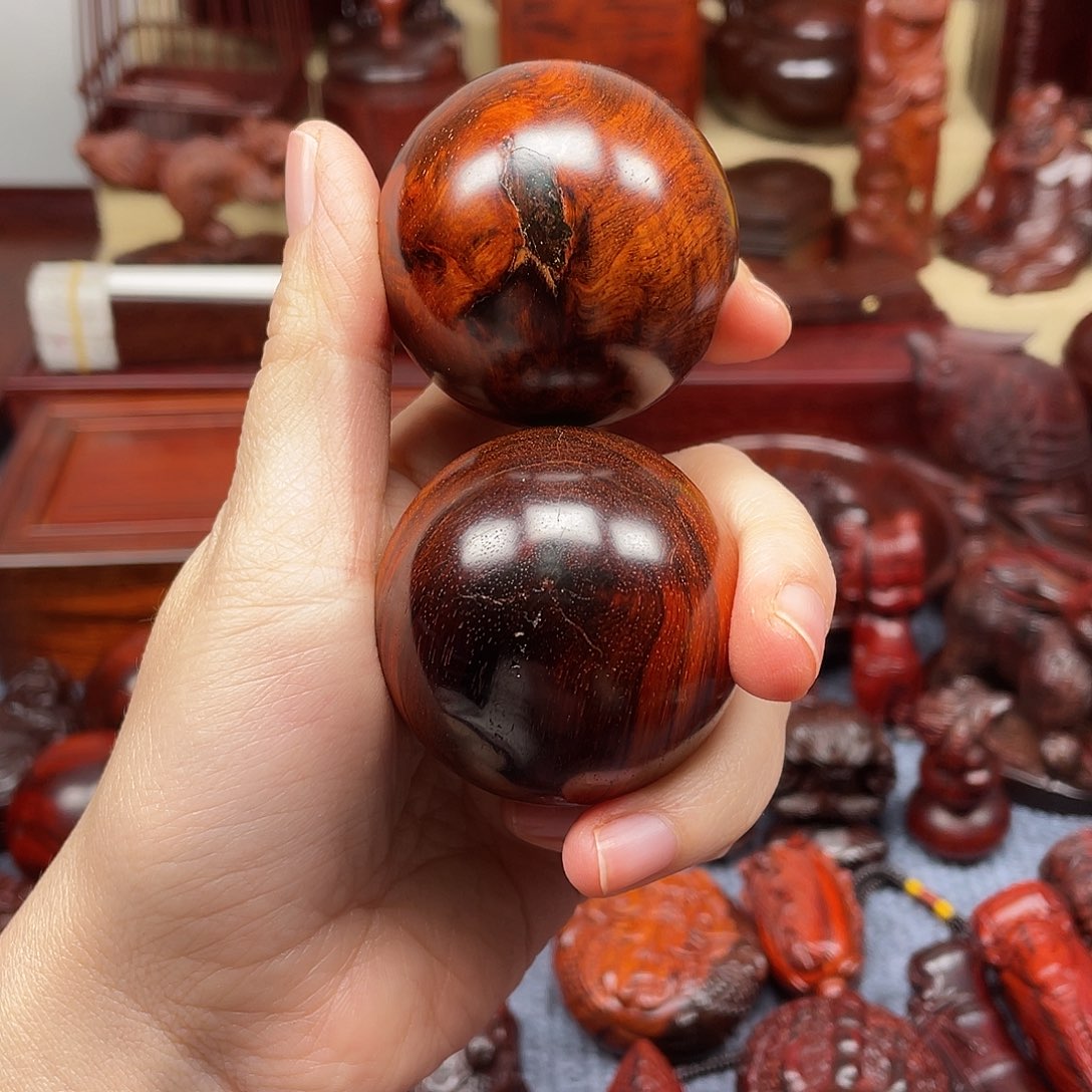 檀香紫檀（小叶紫檀）4.5微瑕手球一对