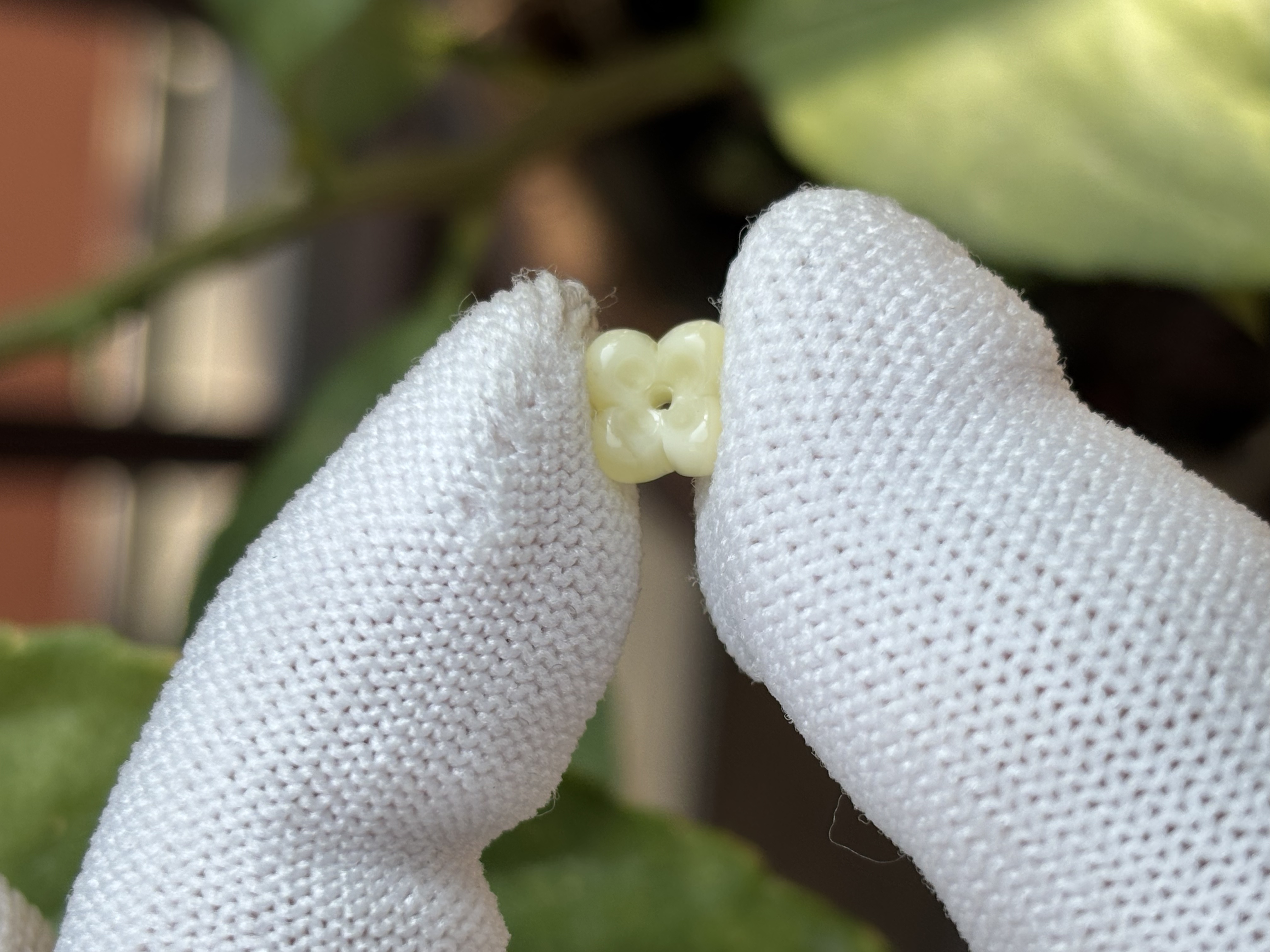 F0114天然蜜蜡琥珀桂花配饰6.8x5mm