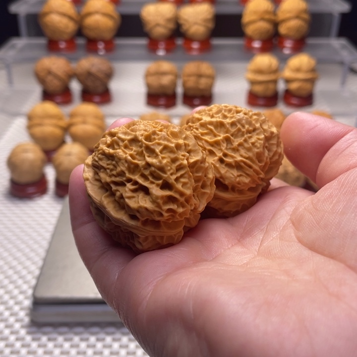 文玩核桃把件4云南铁核