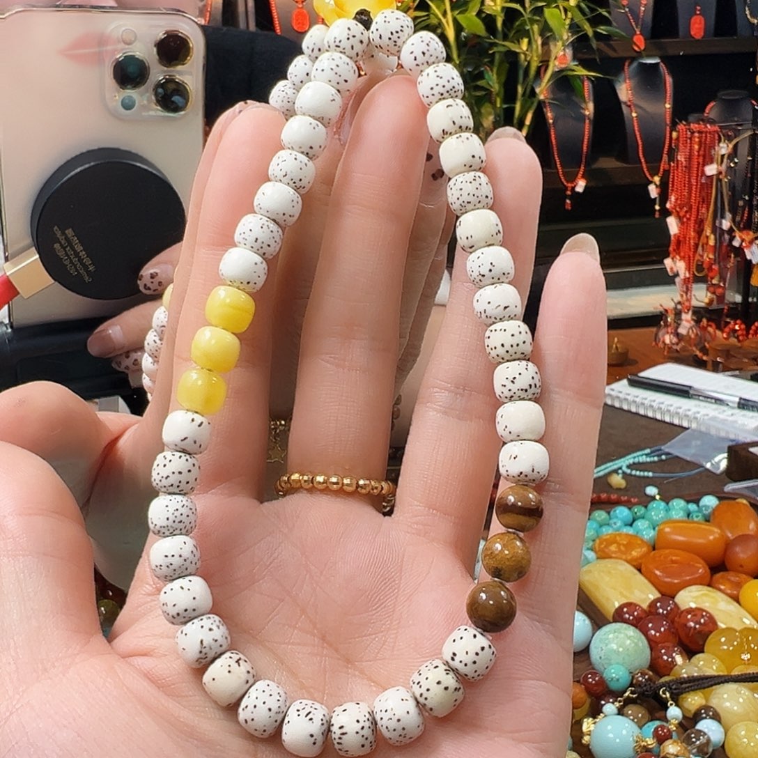 涵***妈星月菩提手串手机链