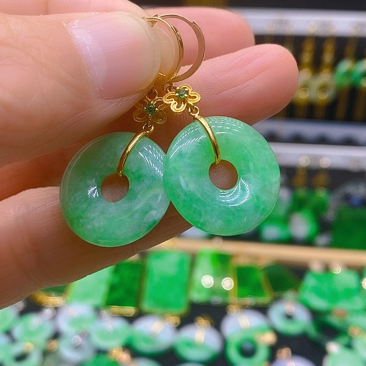 翡翠耳饰18K金镶嵌耳坠