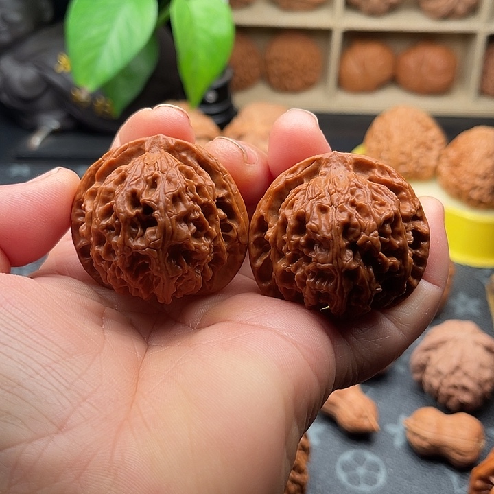 文玩核桃把件全品苹果边43