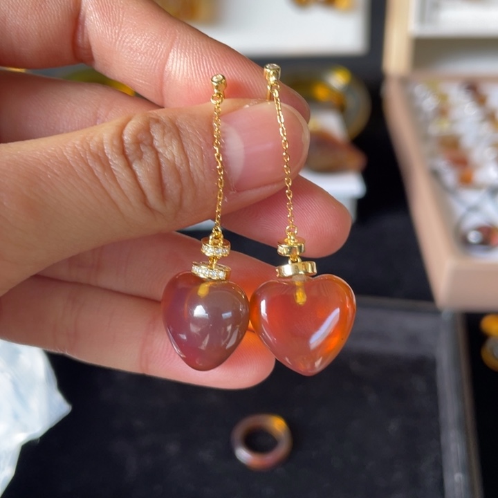 琥珀裸石银S925镶嵌莎*爱心耳钉