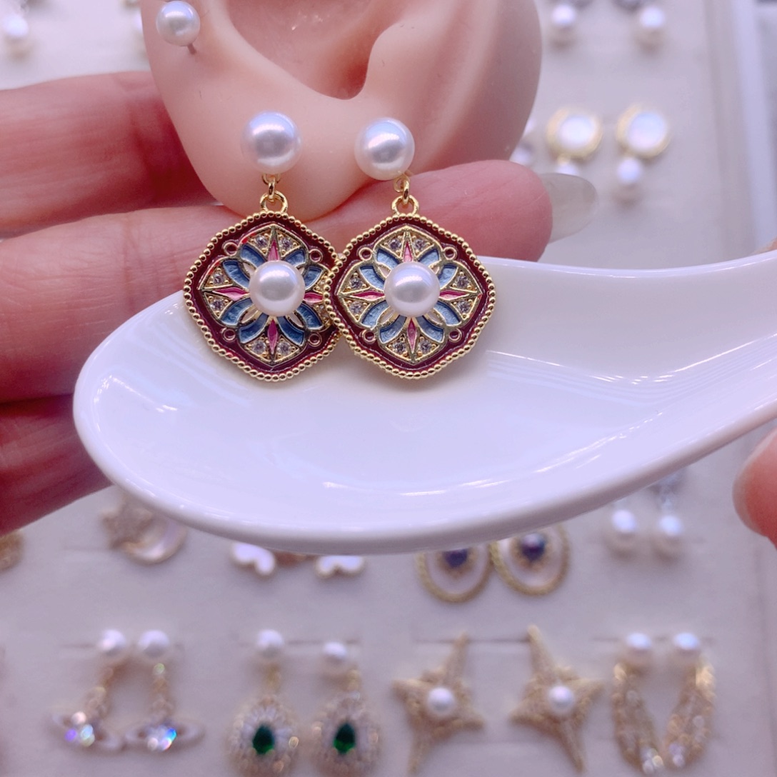 合金耳饰淡水珍珠