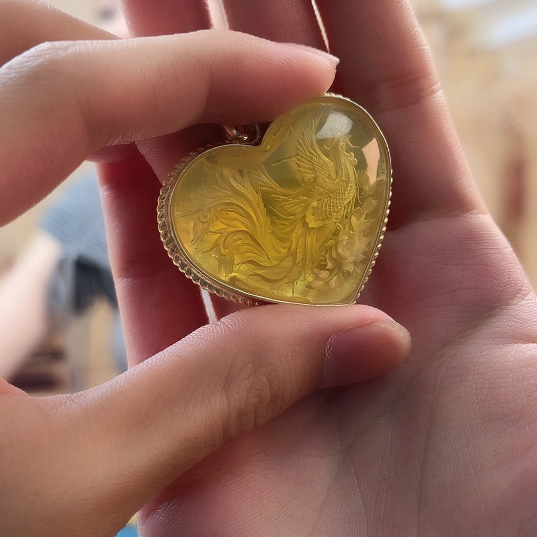 未镶嵌蜜蜡裸石蜜蜡