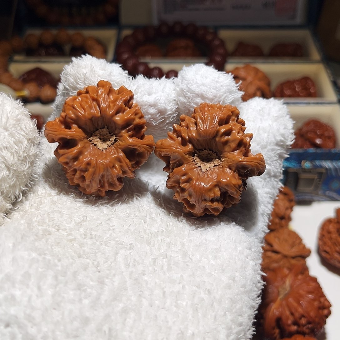 吊坠文玩核桃陨石坑龙门涧