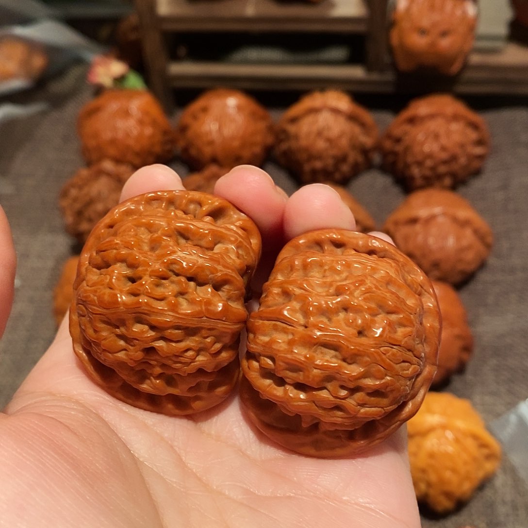 文玩核桃吊坠辽****冯白狮子1190